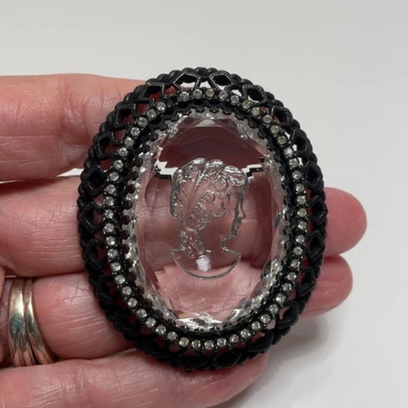 Black Tone Clear Glass Cameo Crystal Rhinestone Brooch 2-1/4” - Picture 4 of 5